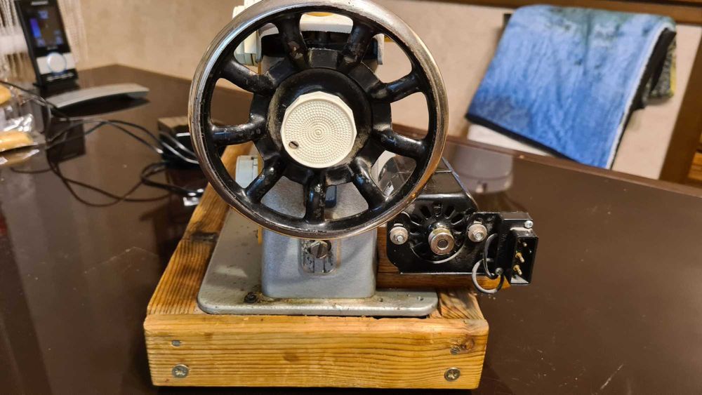 Швейная машина Подольск 142