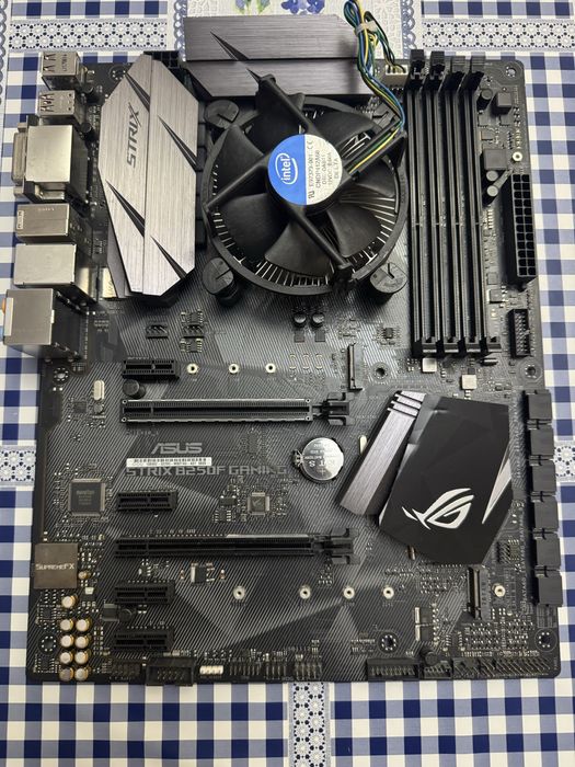 Asus Strix B250F Gaming i5-7400