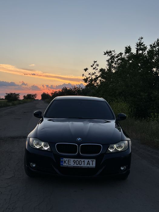 BMW 318i 2008 год