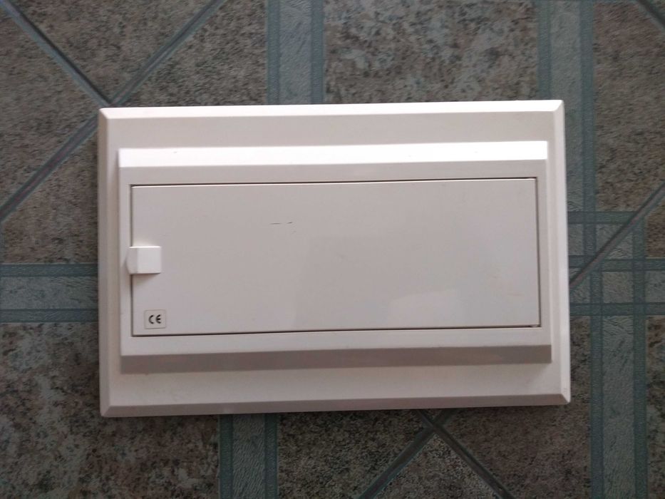 Tampa exterior de caixa de eletricidade, como NOVA!