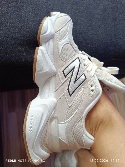New Balance 9060