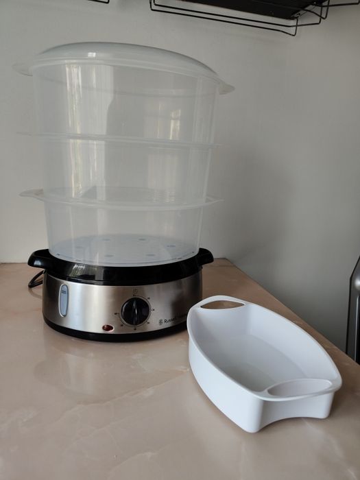 Parowar Russel Hobbs na