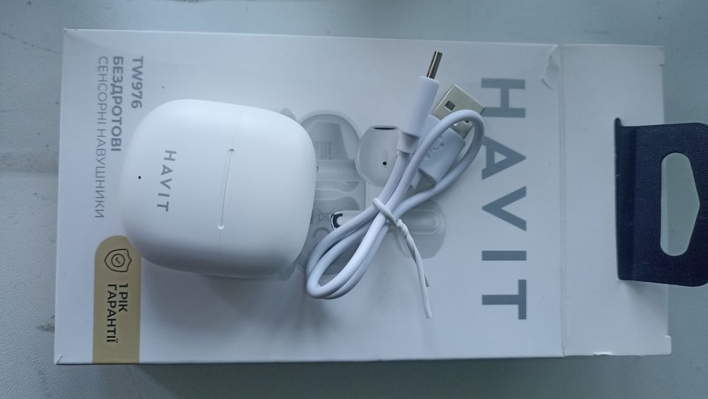 Бездротові навушники Havit white