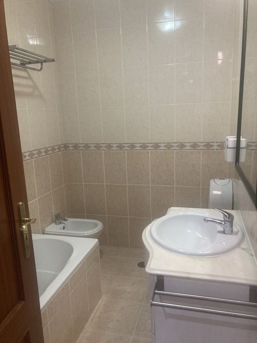 Apartamento T3 , 1* andar sem elevador