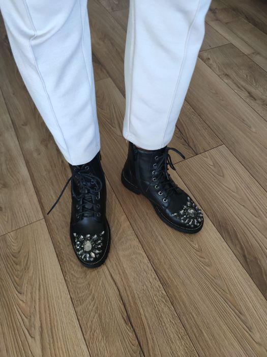 Botki eko skóra rozm 37 /38 kamienie zara cyrkonie trapery emu