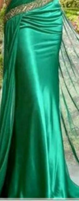 Vendo vestido de cerimónia Novo. Tamanho L
