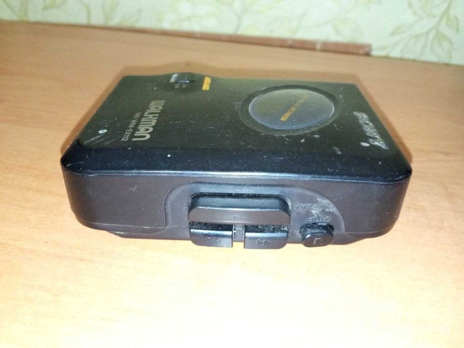 Касетний плеєр SONY WALKMAN WM-EX112 Mega Bass