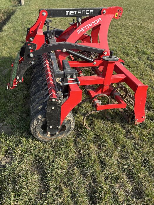 Agregat uprawowo - siewny