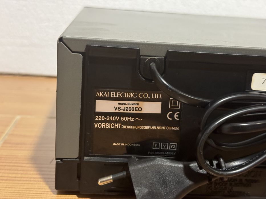 Leitor/Gravador VHS AKAI