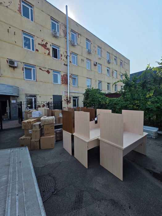 Грузчики Киев — погрузка, разгрузка, перенос мебели