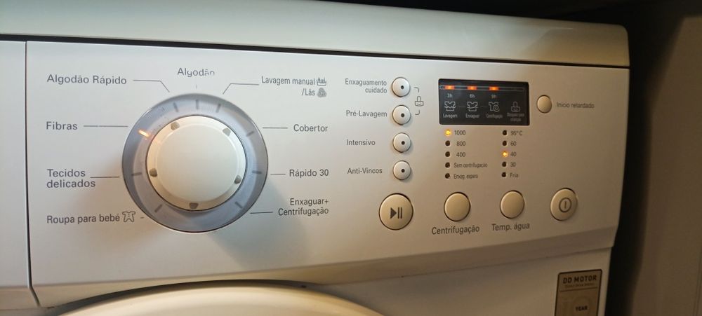 Vendo máquina  LG para lavar roupa,drive direct 7 kg