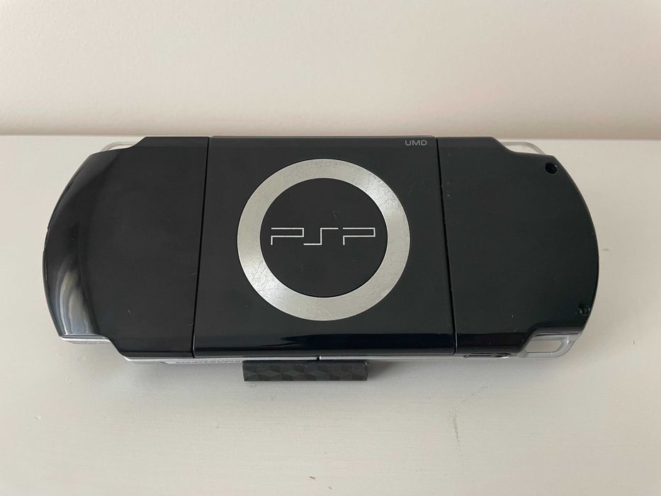 Sony PSP-2004 Piano Black - Ecrã Novo Instalado / Revisitada e Testada!