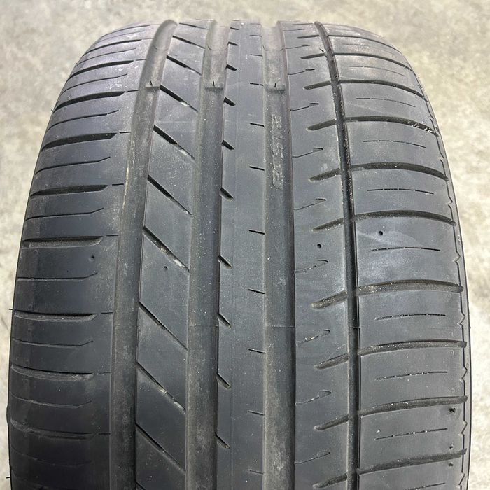 Pneu KUMHO 265 / 30 / R19