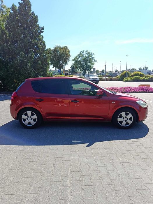 KIA CEED 2007r 120km 1.6 BENZYNA