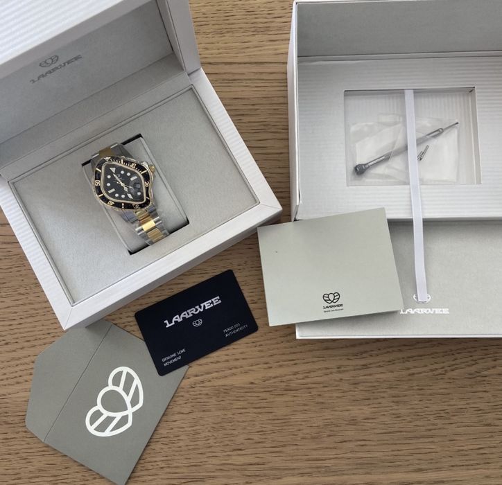 Relogio Laarvee Silver & Golden Precision Steel