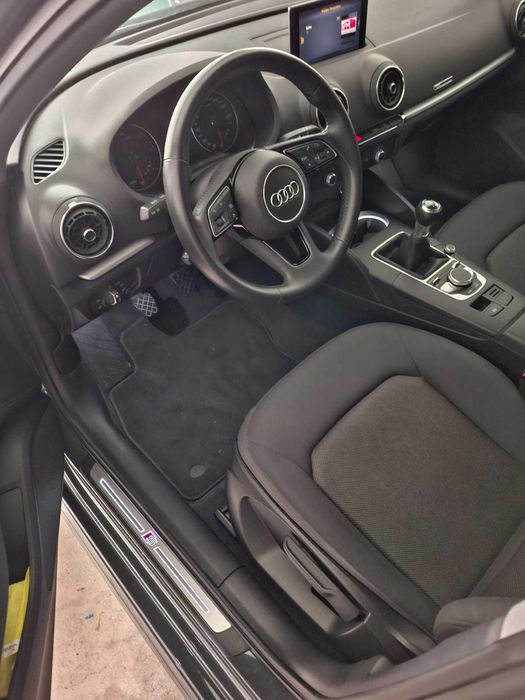 Audi A3 nacional só um dono