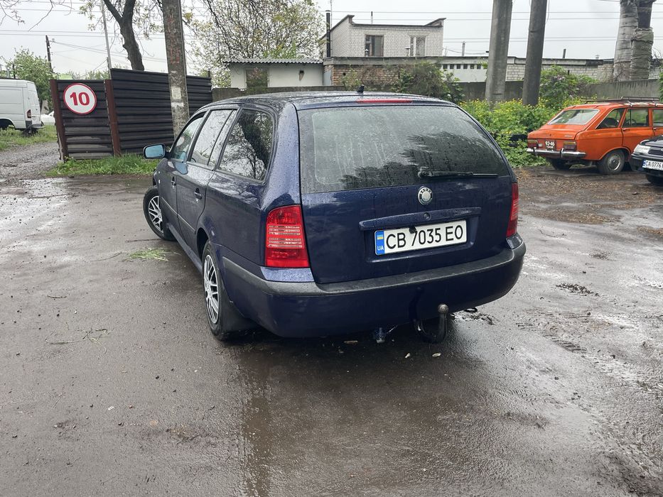 Продам skoda oktavia tour