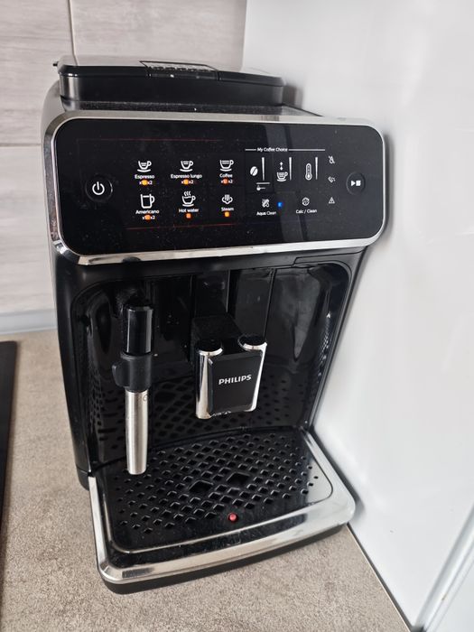 Używany ekspres ciśnieniowy Philips ep3221/40