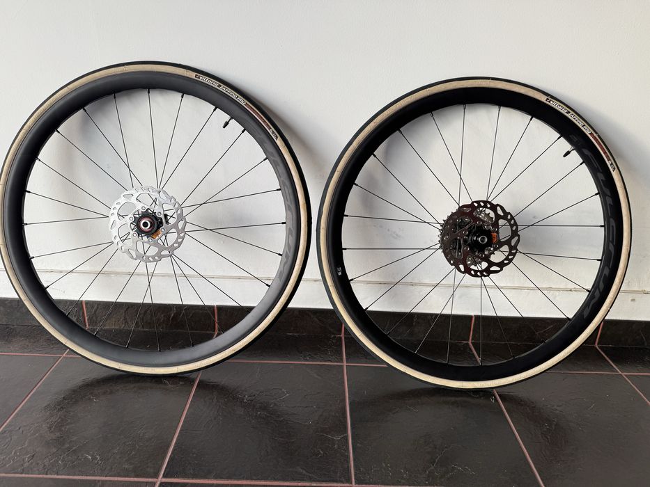 Rodas Fulcrum racing 4 em alumínio, novas com garantia.