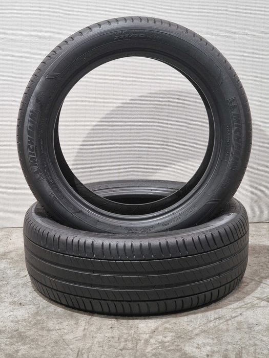 2 Pneus 225/50R18 MICHELIN Semi Novos