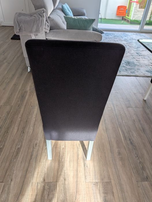 Vendo mesa de vidro com 6 cadeiras