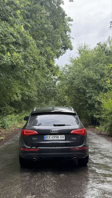 Продам Audi Q5 2012