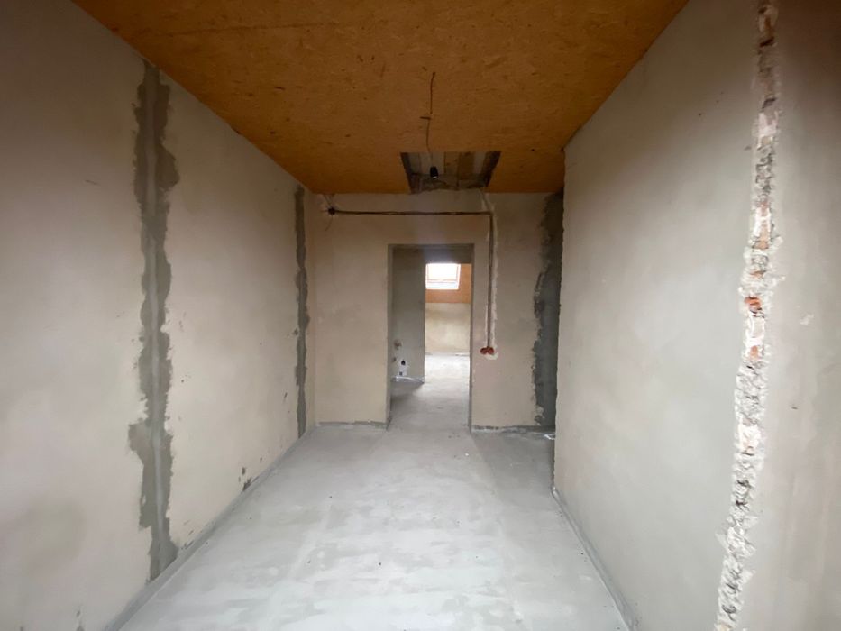 Продаж 2 поверхового будинку, Почаїв