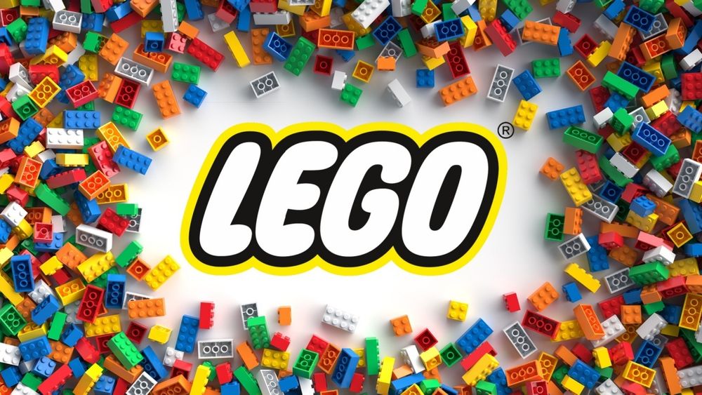 Skupię saszetki i figurki LEGO