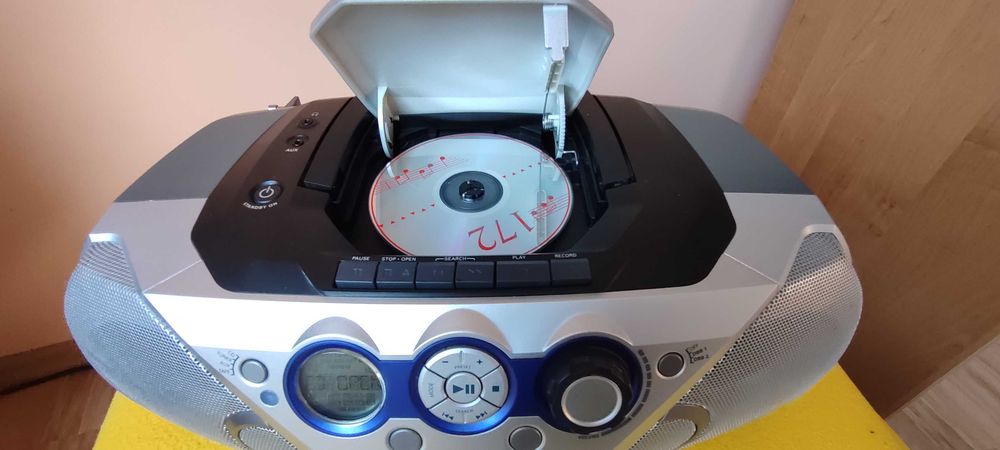 Radioodtwarzacz Boombox Panasonic AZ 3068 z AUX, MP3 nietuzinkowy