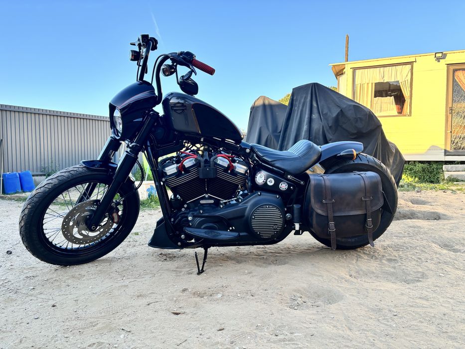Harley davidson  M 8  street bob. 1750cc