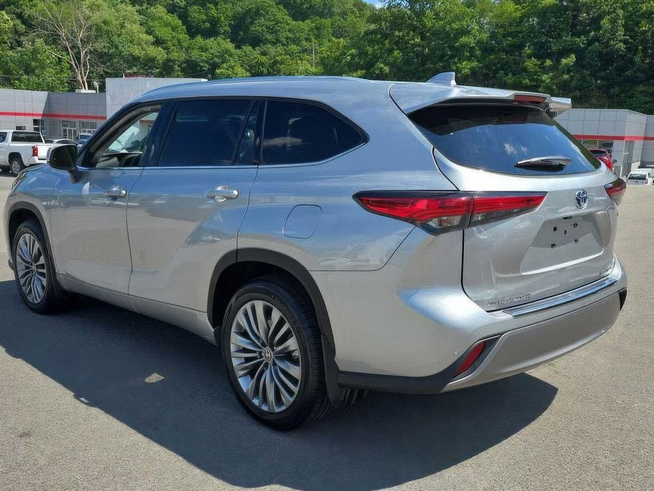 Toyota Highlander Hybrid Platinum      2022