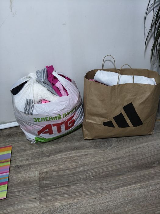 Одяг для дівчинки на 3-4 роки