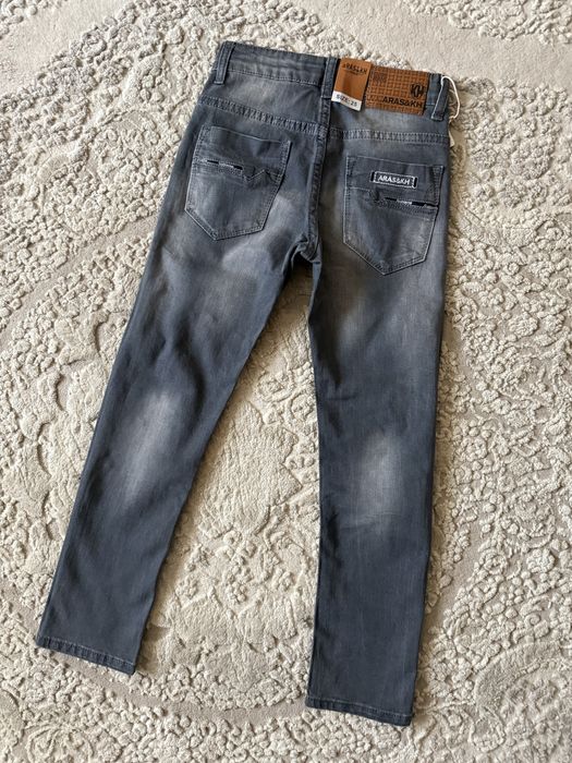 Демісезонні сірі джинси для хлопчика підлітка 140-170