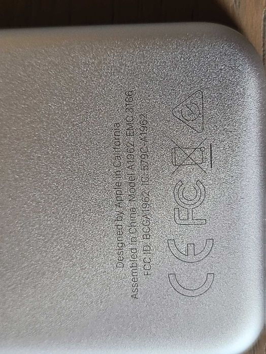 Apple Siri Remote - Oryginalny Pilot do Apple TV  A1962