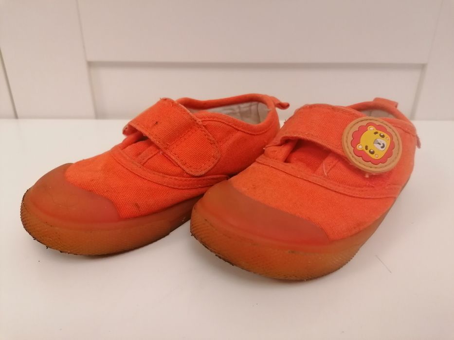 Buty Fisher Price rozmiar 25