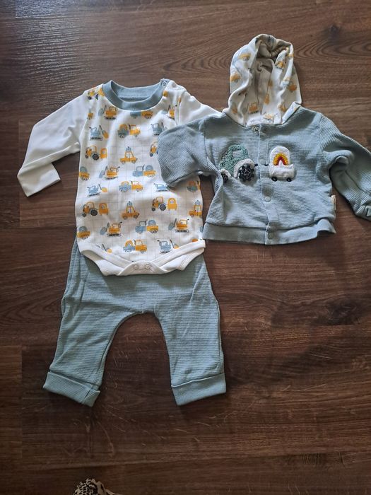 Komplet dres body I spodnie baby IM rozmiar 3-6 miesięcy