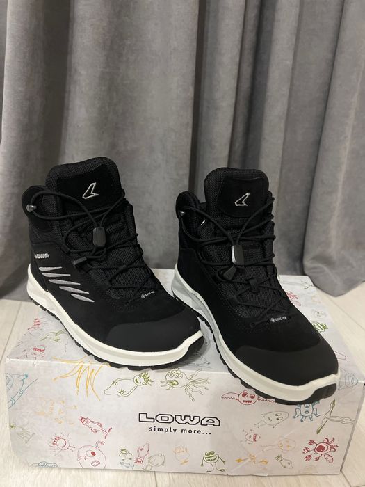 Черевики LOWA 37 р