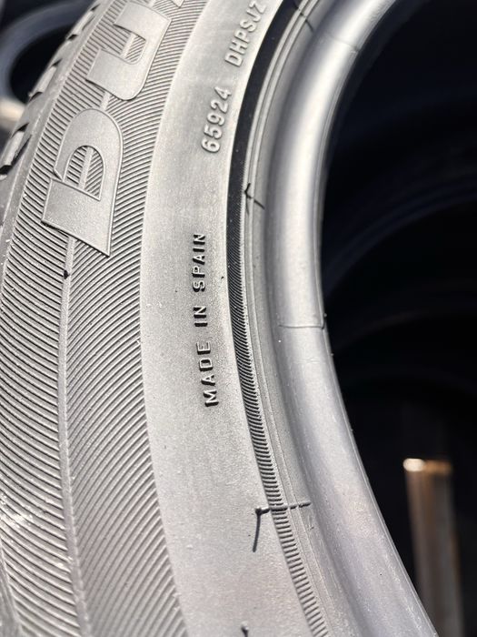 Шини 235/50 R18 Bridgestone Dueler HP резина бу літо