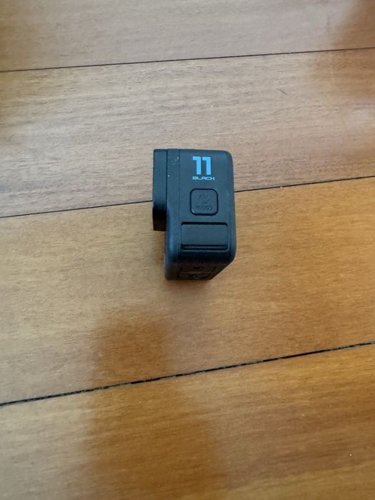 Gopro hero 11 with batteries pack