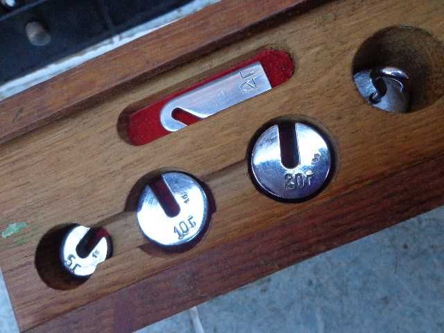 Разное в коробочках