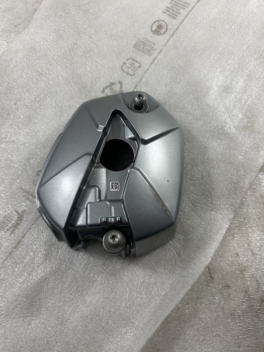 Obserwuj BMW R nineT lewa pokrywa dekiel głowicy S122