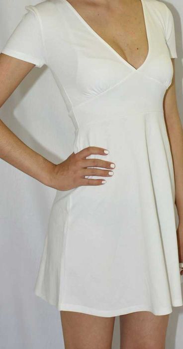 Lore de 15 vestidos brancos de Verão