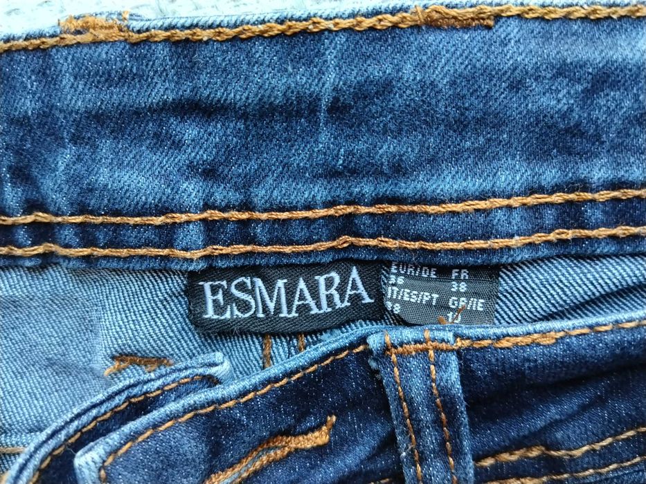 Spodnie zwężane skinny