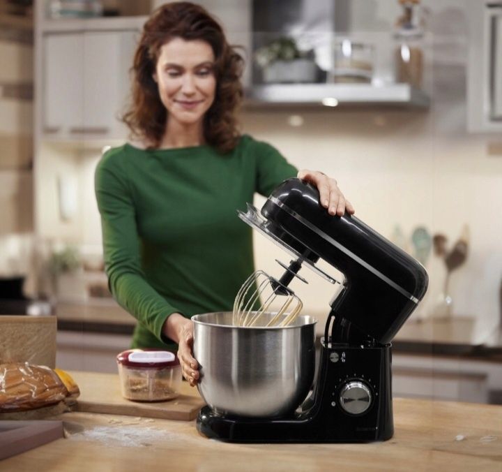 Robot planetarny kuchenny Silvercrest mikser z misą SKM 600 D4
