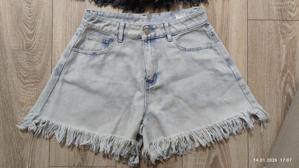 Жіночі джинсові шорти - спідниця