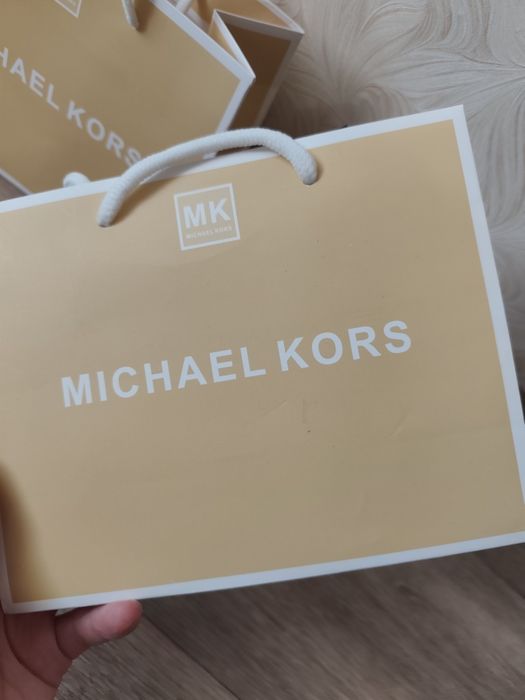 Подарункові пакети Michael kors