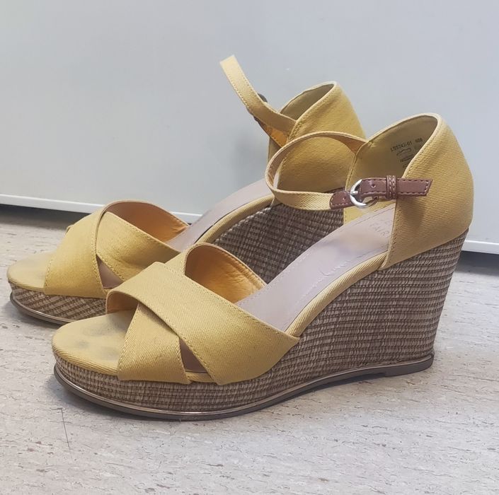 Buty na koturnie r.40