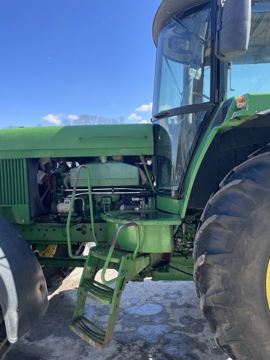 Трактор John Deere 4955