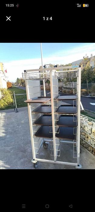 Wózek do zwrotu naczyń