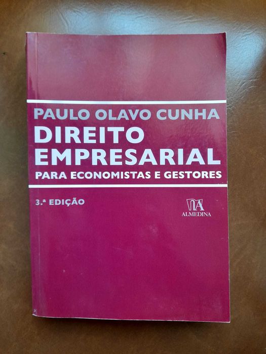 "Direito Empresarial para Economistas e Gestores" - Paulo Olavo Cunha